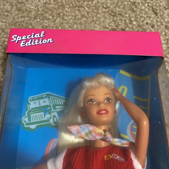 1997 Schooltime Fun Barbie - Picture 6 of 7